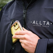 Load image into Gallery viewer, Changing Robe UK