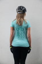 Load image into Gallery viewer, Women&#39;s Elements Organic Cotton T-shirt - Mint
