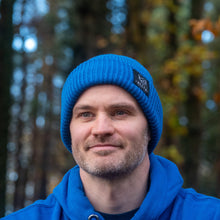Load image into Gallery viewer, Trail Side Wind-Resistant Recycled Beanie - Cobalt
